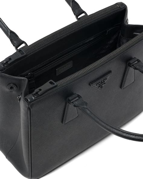 prada tasche prüfen lassen|prada tasche schwarz.